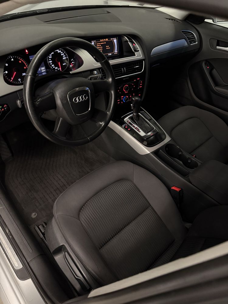 Audi A4 B8 / 2.0 Tdi 143cp / Led / Factura / Garantie / RATE