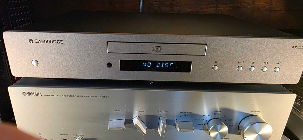 CD player Cambridge cu telecomanda, stare impecabilă