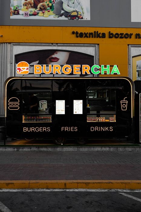 Food truck sotiladi / Фуд трак
продаеться / fudtrak / budka /
dukon