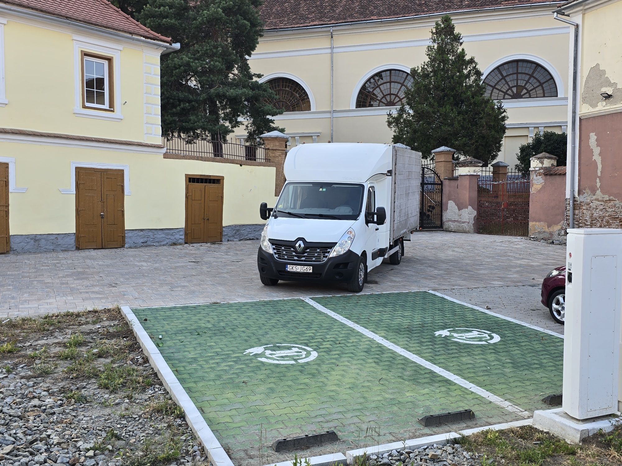 Renault master 2017,iveco daily