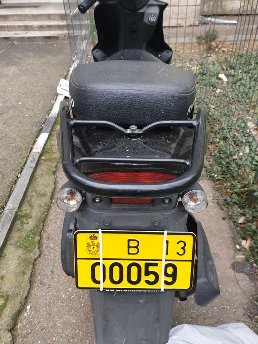 Scuter Kymco, benzina, 49cm perfect pt livrari, inmatriculat, asigurat