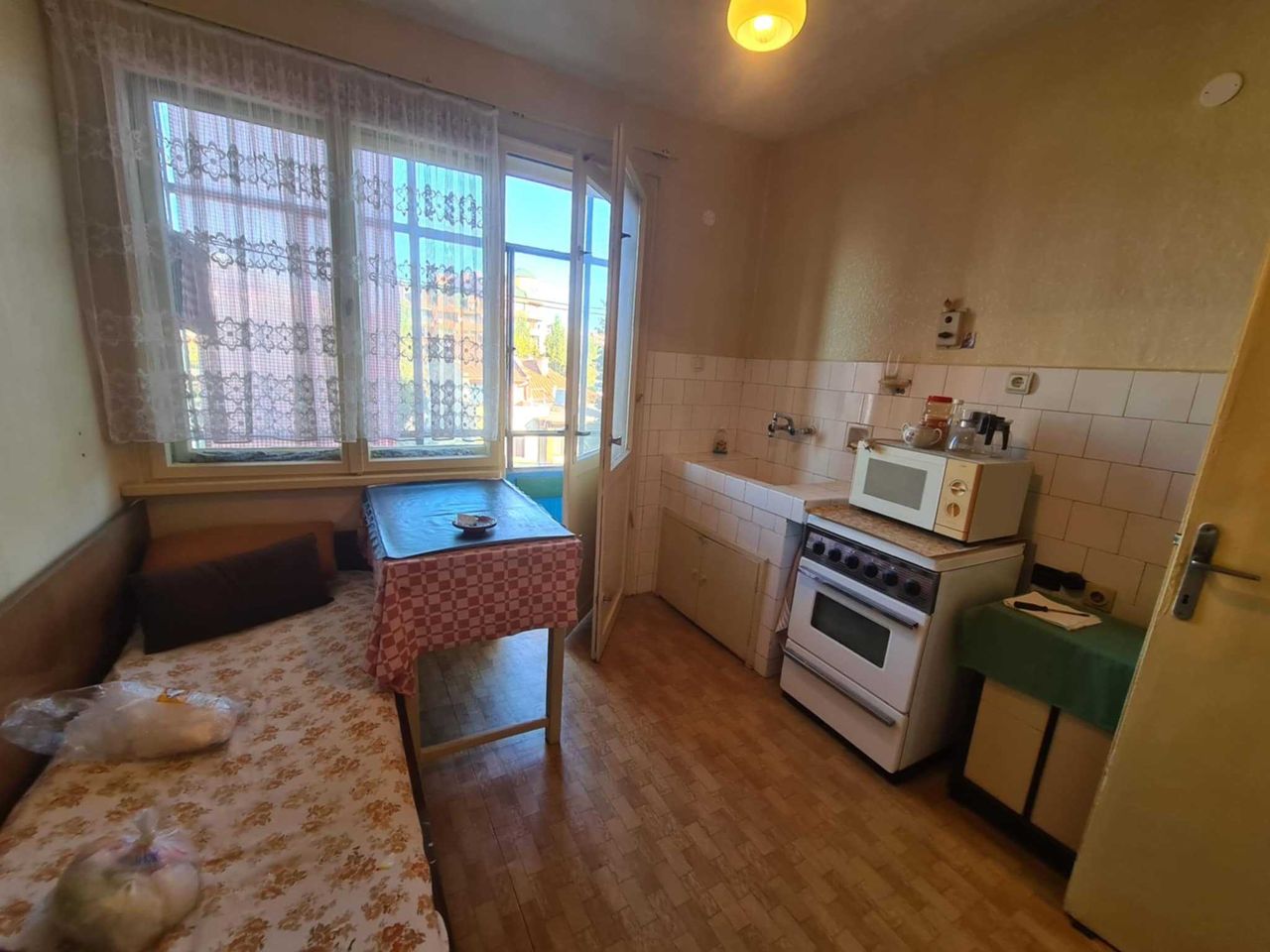 Продава се Тристаен апартамент в Хасково, Овчарски - 79 кв.м за 1033 €/кв.м - Снимка #7