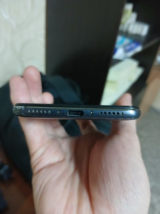 Pocophone F1 (Poco)