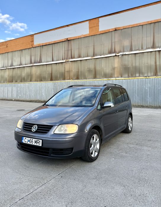 Volkswagen Touran 1.9 TDI 105 CP Automat – 7 locuri, negociabil