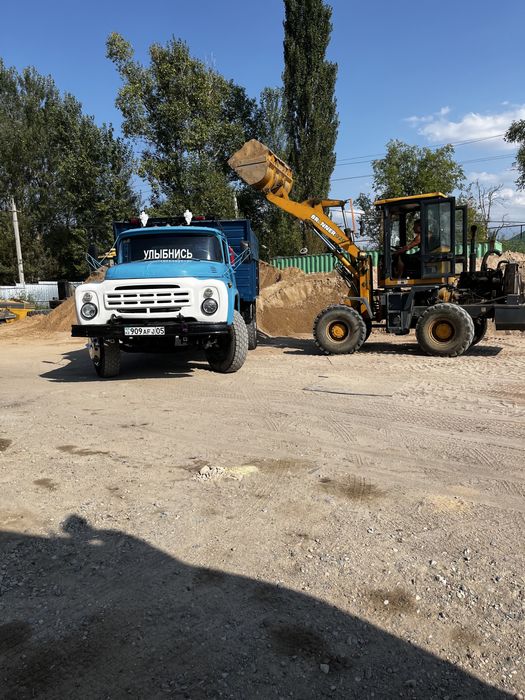 Доставка  сыпучих матерялов вывоз снега сникерс отсев глина щебень пгс