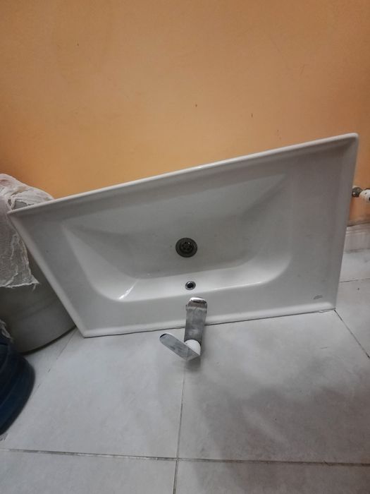 Продается раковина б/у
