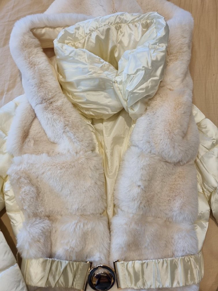 Зимно яке guess, екрю