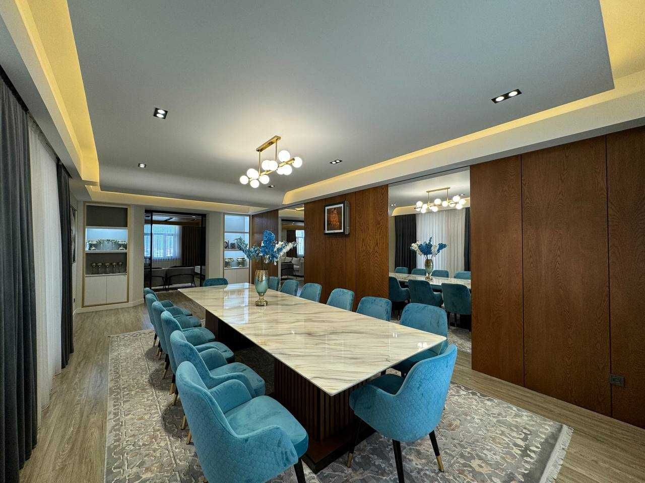 Tayyor 320m2 kvartira barcha qulayliklari bilan birga sotiladi.