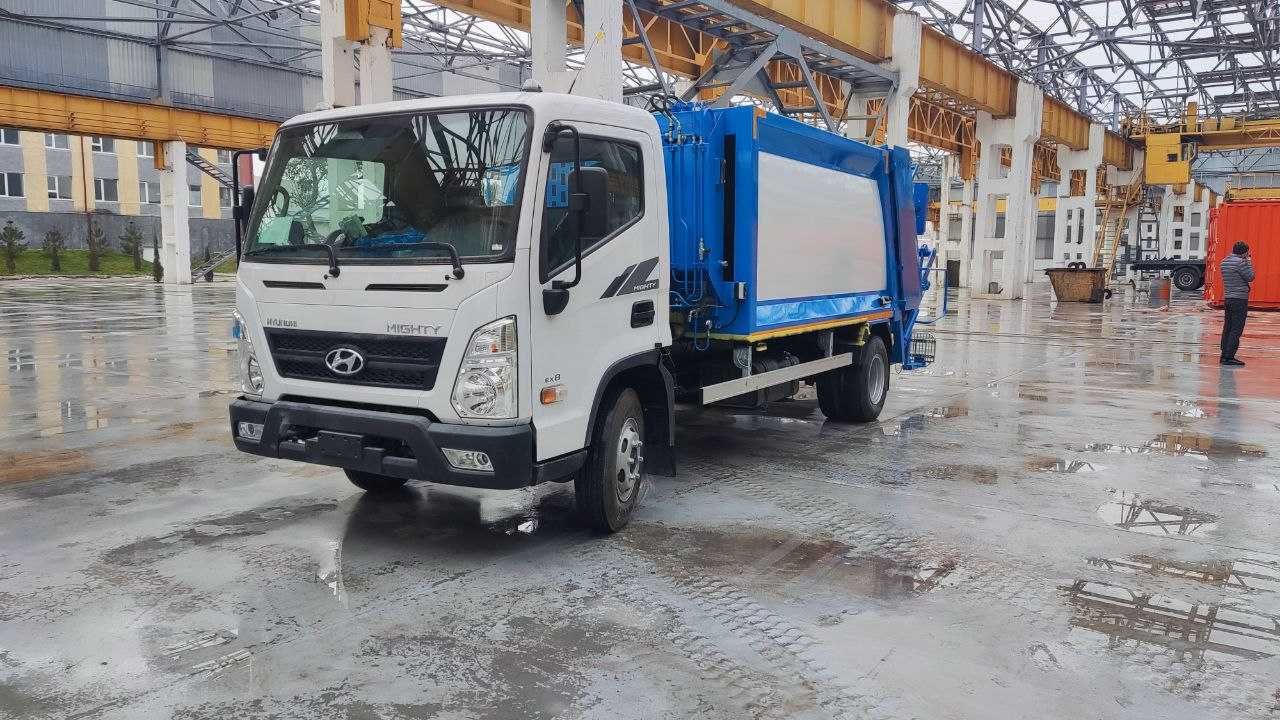 Мусоровоз  Hyundai  7+1 м³