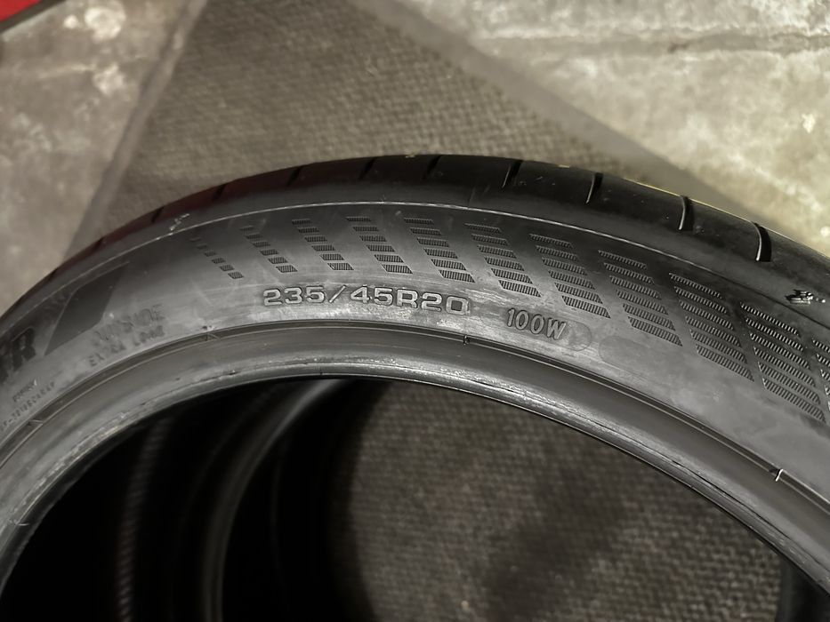 235/45 R20 100W XL - Goodyear Assymetric 6 Eagle F1 Oferta