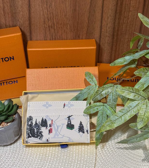 Louis Vuitton LV Cardholder - НАЛИЧНИ!