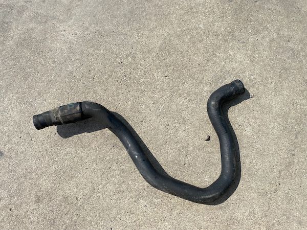 Conducta apa Volvo V40 1.9 2004 30638456