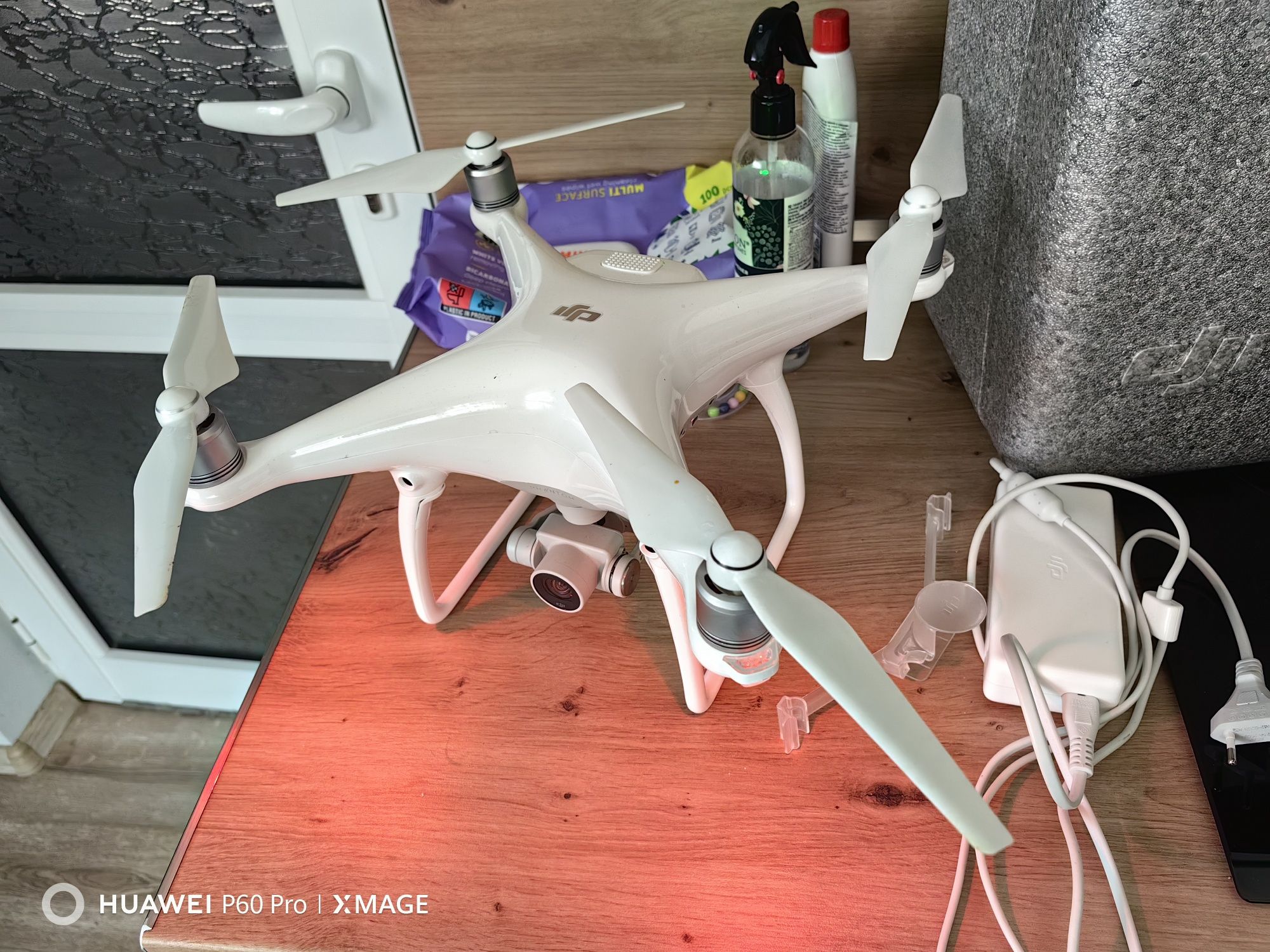 Дрон Dji Phantom 4
