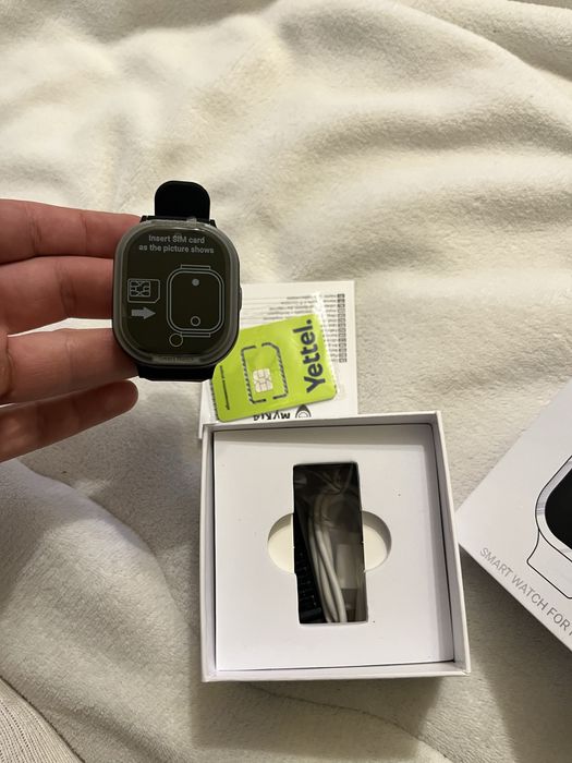 MyKi Watch 4 Смарт часовник за деца с приложение за родители
