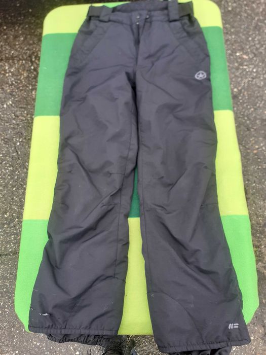 Pantaloni de schi