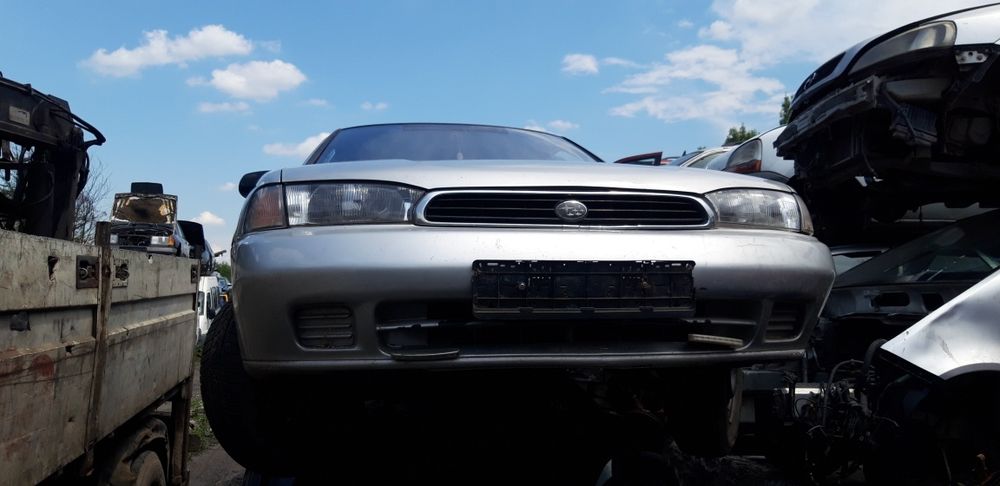 Subaru Legacy 2.0 боксер 1998