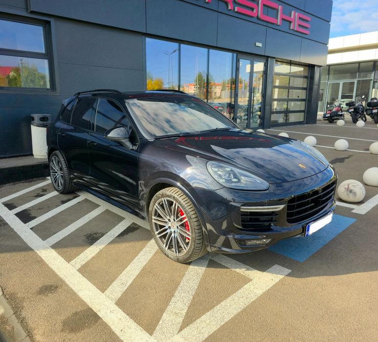 Porsche Cayenne Porsche Cayenne 2 GTS - 2017 Garanție Porsche Approved