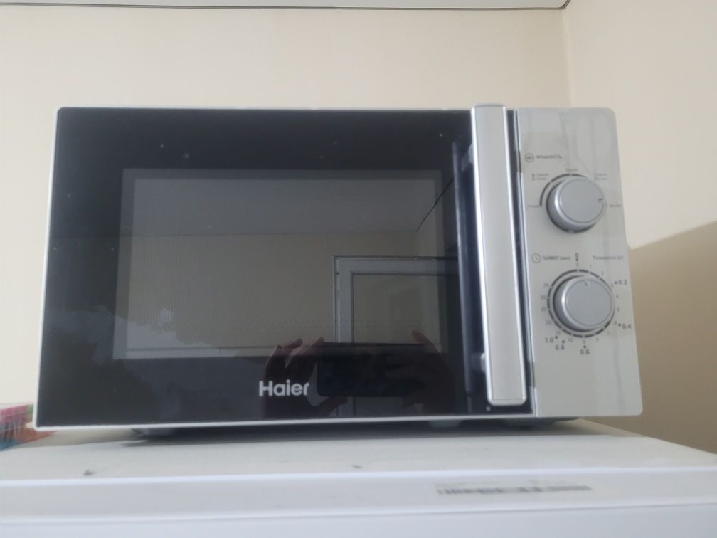 Продам микроволновку и пылесос