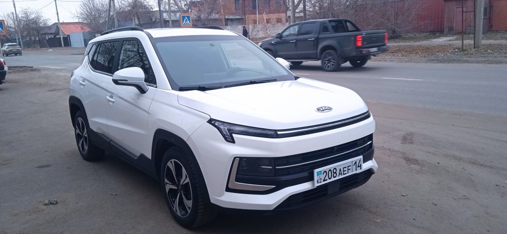 Продам автомобиль JAC JS4