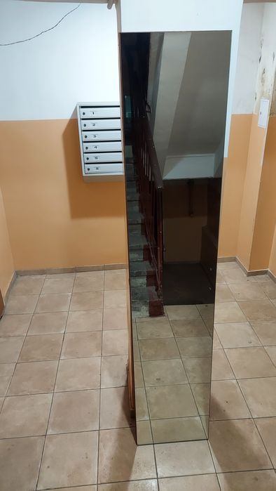 Зеркало с деревянной рамой,высота 195 см,ширина 40 см