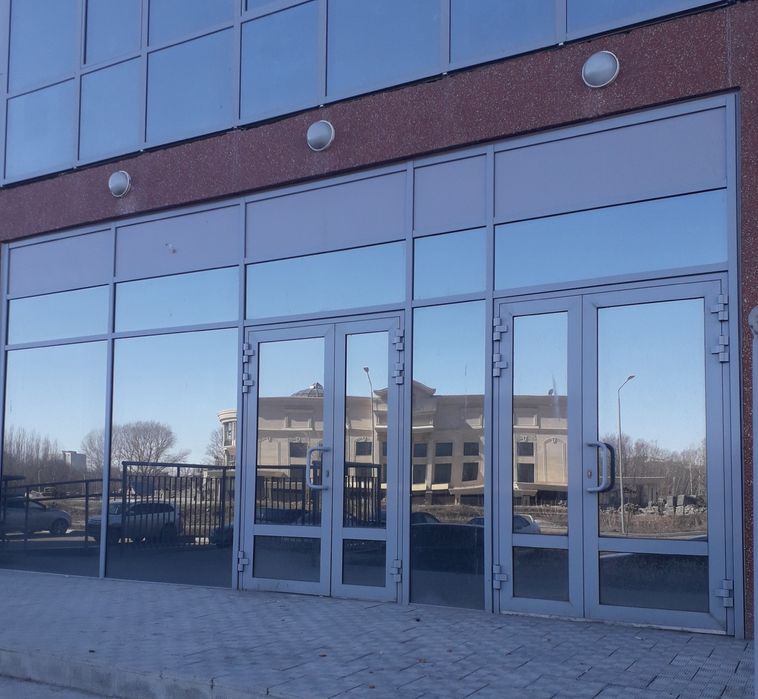 Алюминиевые витражи,двери,окна.