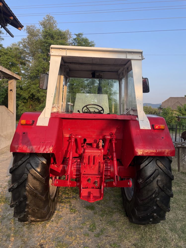 Tractor International 744