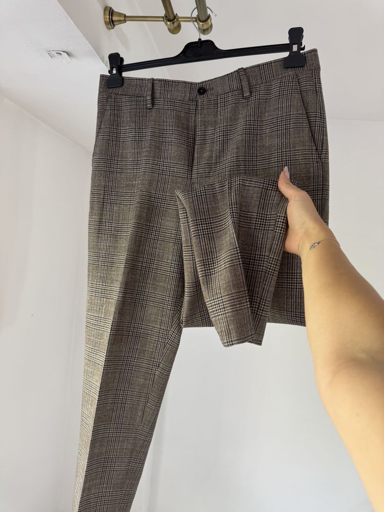 Pantaloni zara carouri
