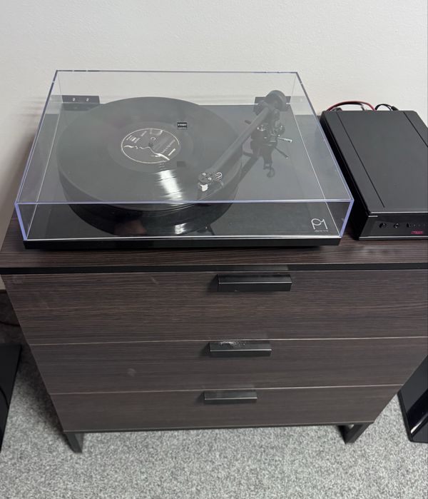 Sistem complet ampificator și boxe Rega System One, ca și nou