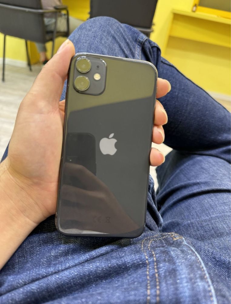 Айфон 11(64) продам состояние идеально