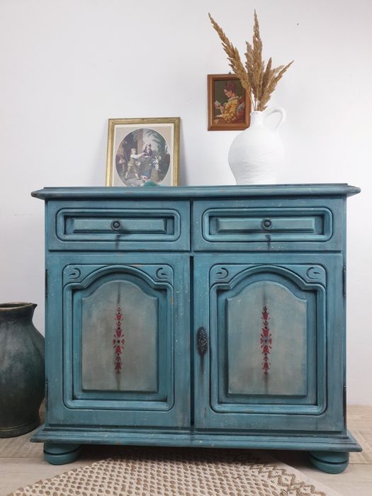 Dulapior rustic din lemn