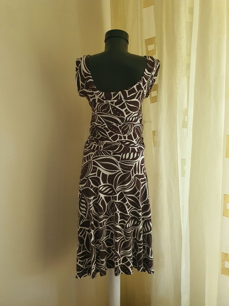 Rochie maro midi de vara