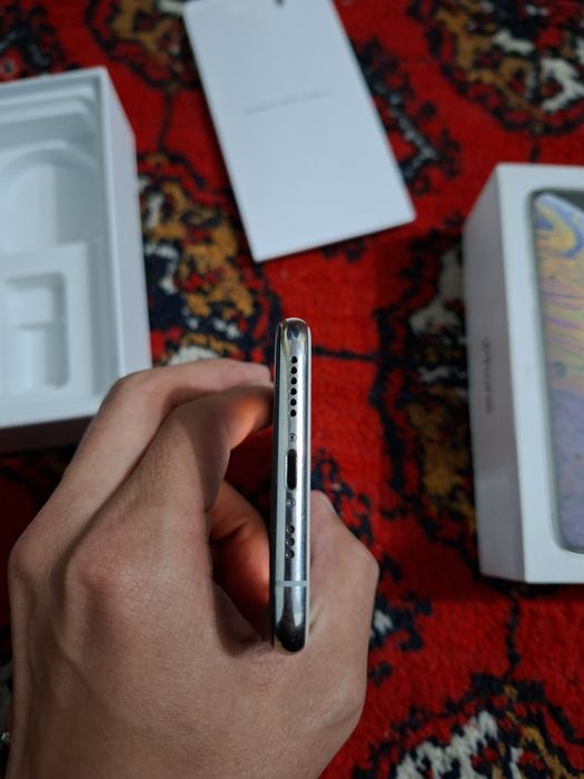 Айфон Xs 1 млн 200 минг сум келишамиз