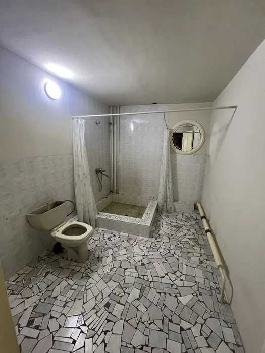 Срочно сдается дом под цех,производство,бизнес.8 комнат,5 сот. Урикзар