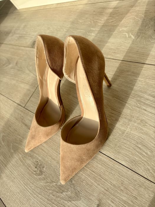 Дамски обувки с ток