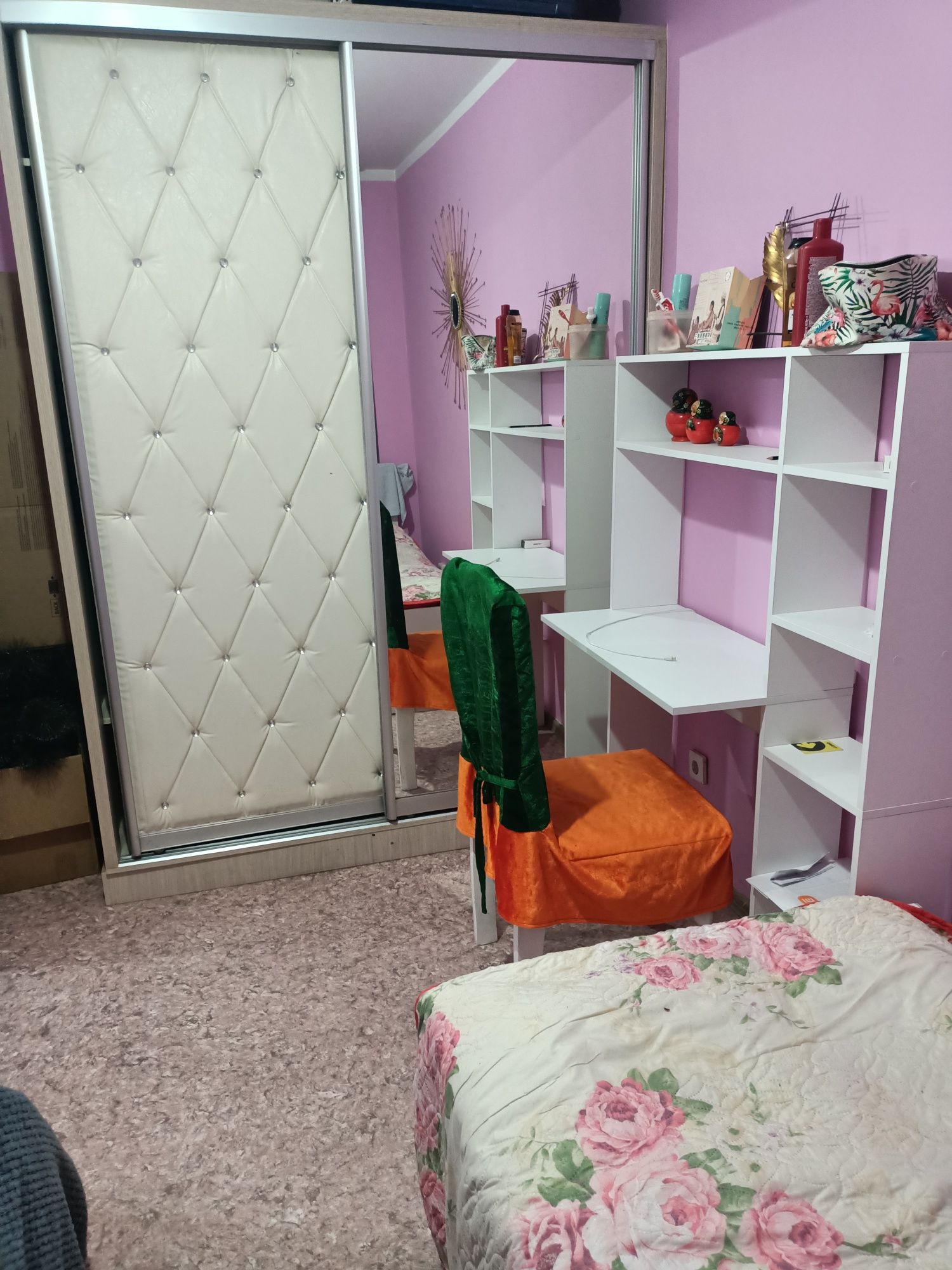 Возьму на подселение двух парней