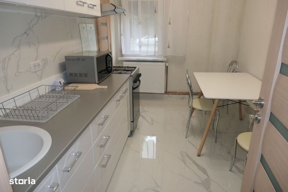 Ap. 2 camere decomandat, mobilat modern, zona Spitalului Județean