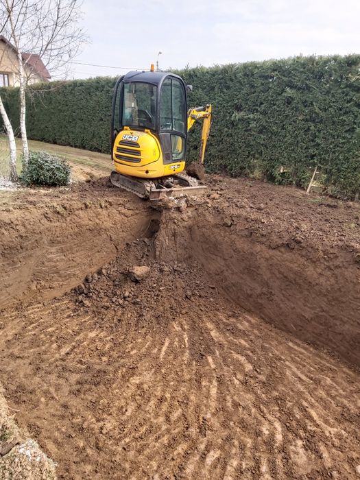 Miniexcavator cu forța mare, picon închiriat dumper bobcat sapat canal