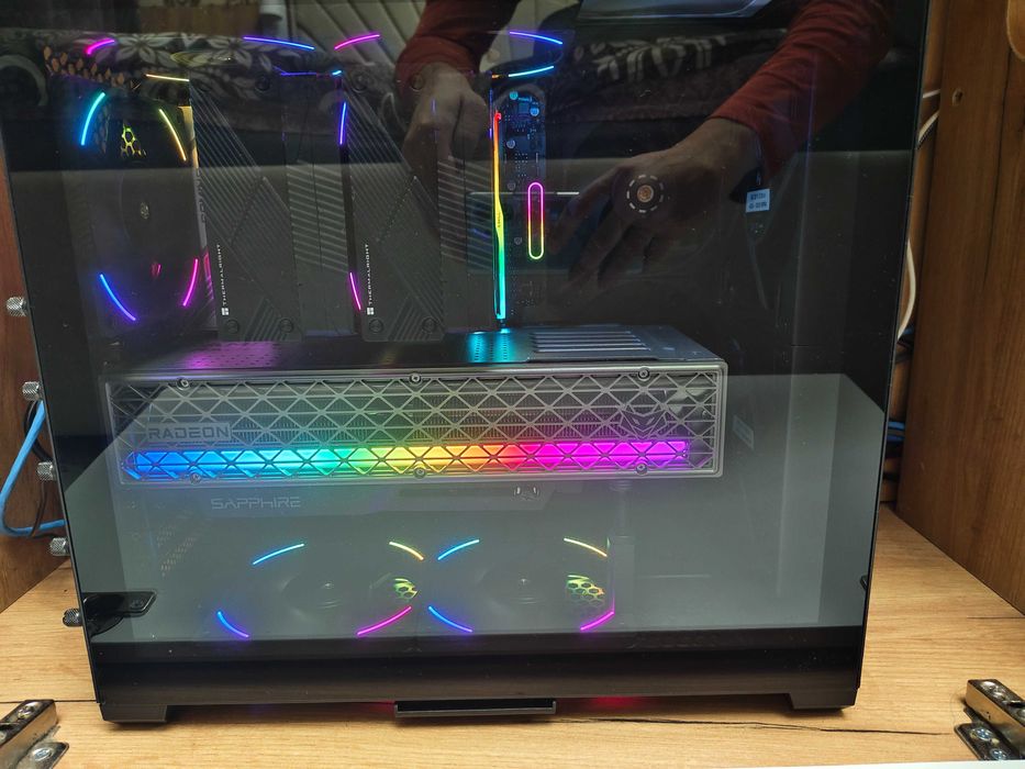 Игровой ПК - Ryzen 9600X, RX 9070, 850W Platinum, 2 / 32 Gb, Lian Li