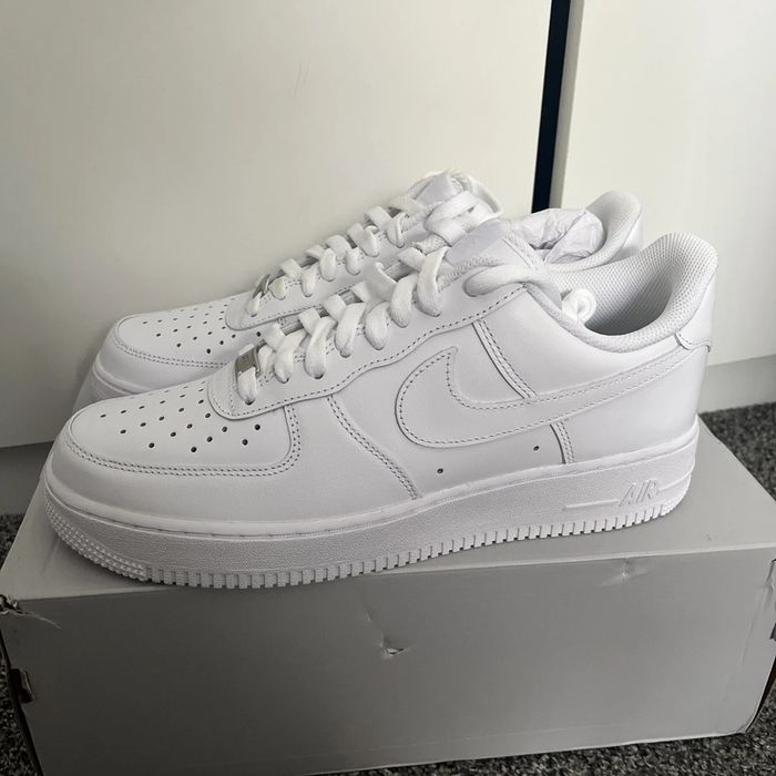 Adidasi Nike Air Force 1 Triple White