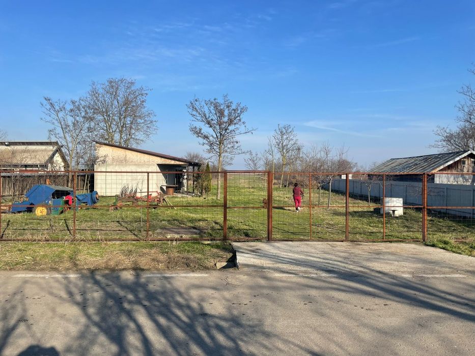 Vand urgent teren plus construcție