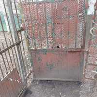 Porți metalice 2 Porți a3metri fiecare + o poartă de 1,10m de intrare