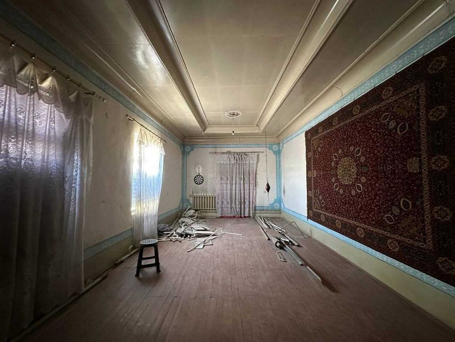 4 sotixli uchastka barcha jihozlari bilan birga sotiladi.