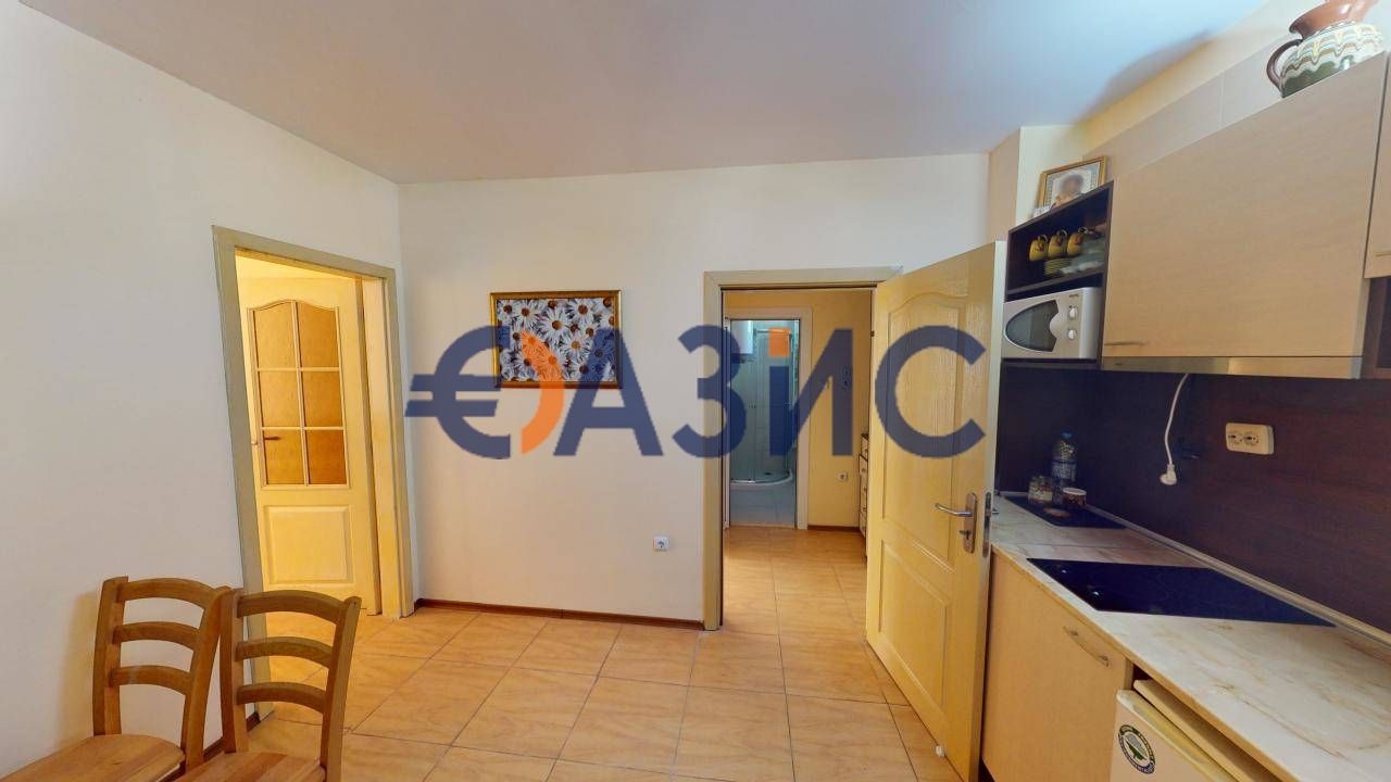 Продава се Двустаен апартамент в к.к. Слънчев бряг - 88 кв.м за 773 €/кв.м - Снимка #2