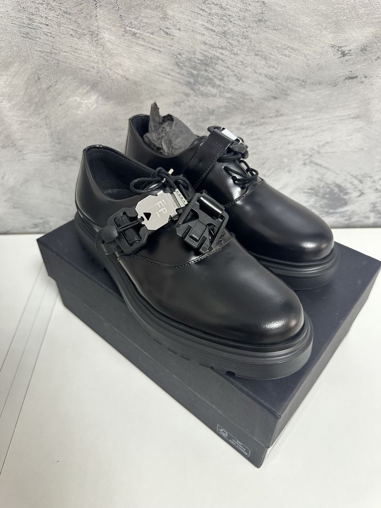 Pantofi Filling Pieces