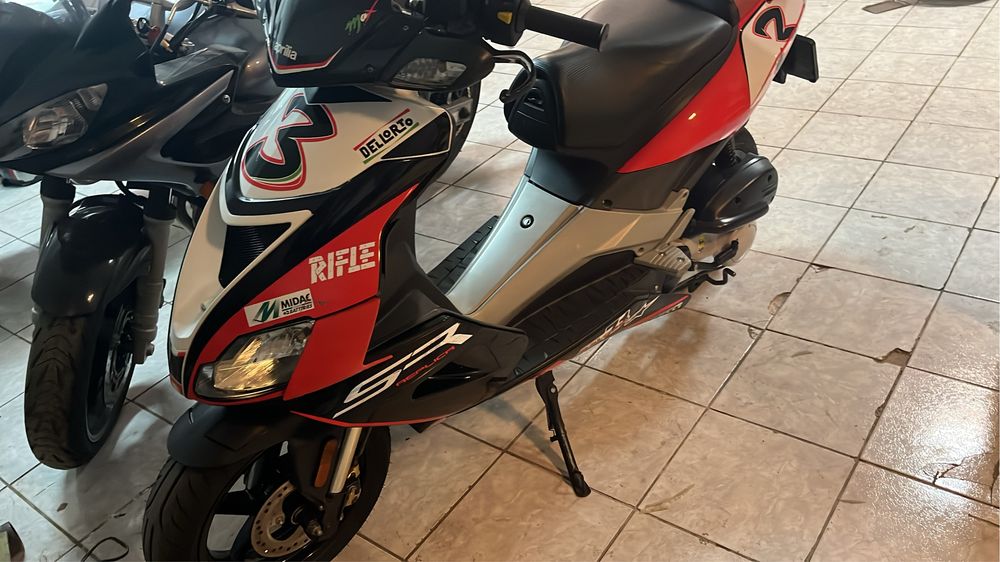Scuter Aprilia SR Replica