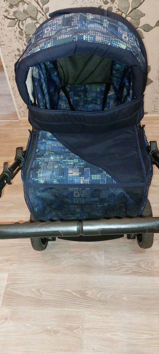 Продам отличную коляску