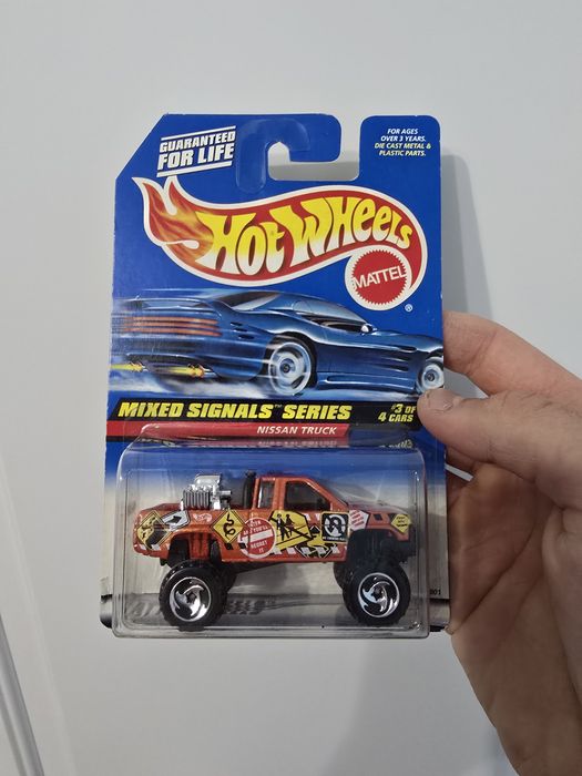 Vând mașinuțe Hot Wheels