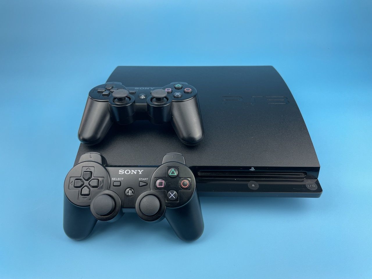 Продаётся Sony Play Station-3 Slim 500GB за 130 у.е!