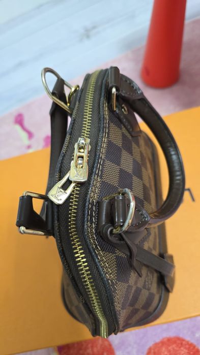 Geantă Louis Vuitton Alma BB