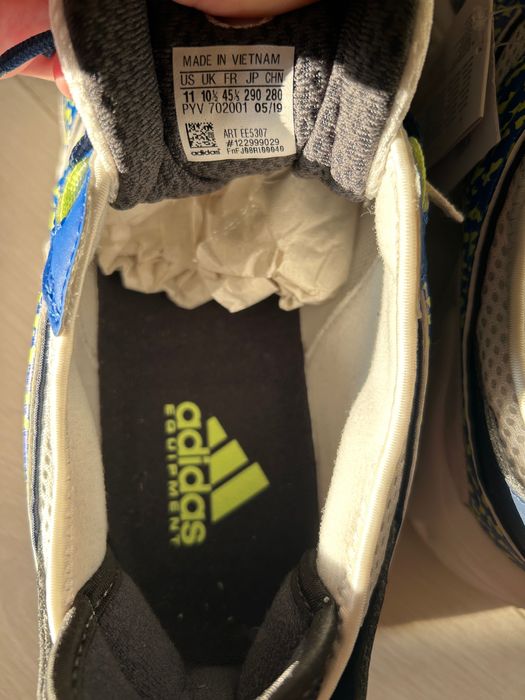 Vând adidasi adidas noi